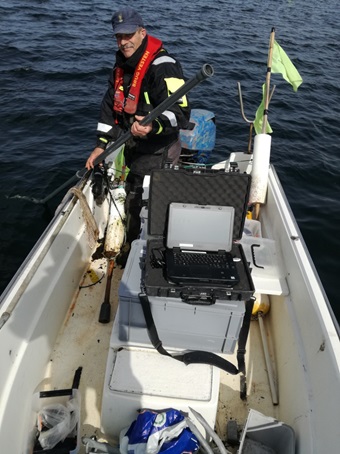 Frivillige udfører dataindsamling Roskilde Fjord
